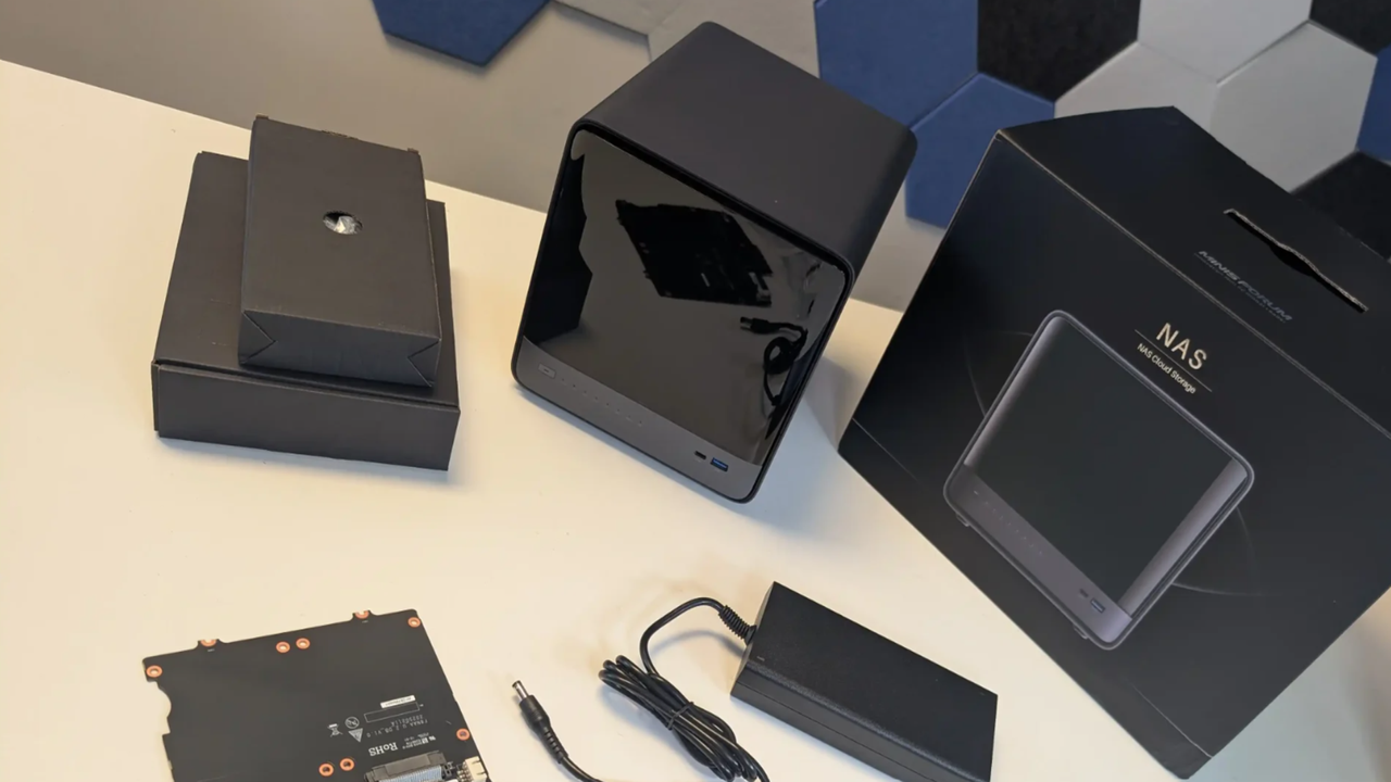 NAS قدرتمند با پردازنده Ryzen AI و پشتیبانی 96 گیگابایت رم