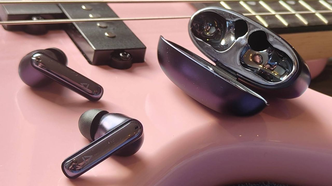 بررسی هدفون کریتیو آوروانا ایس 3 با کیفیت صدای برتر