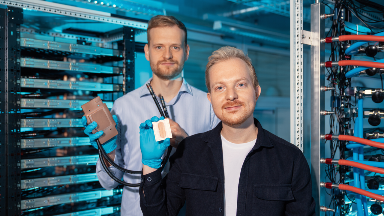 خنک‌سازی پیشرفته برای کارت گرافیک 10 کیلوواتی مایکروسافت