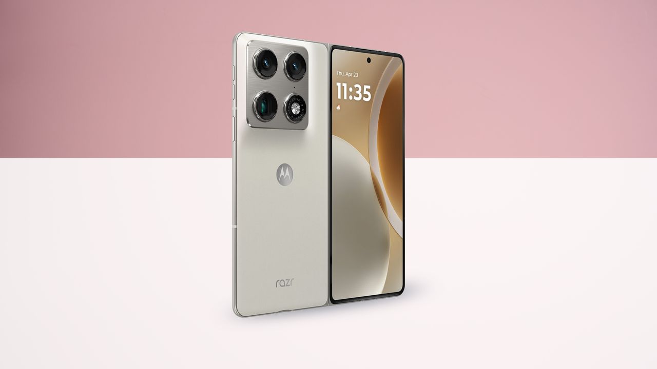 مقایسه موتو ریزر فولد با گلکسی فولد 7 سامسونگ