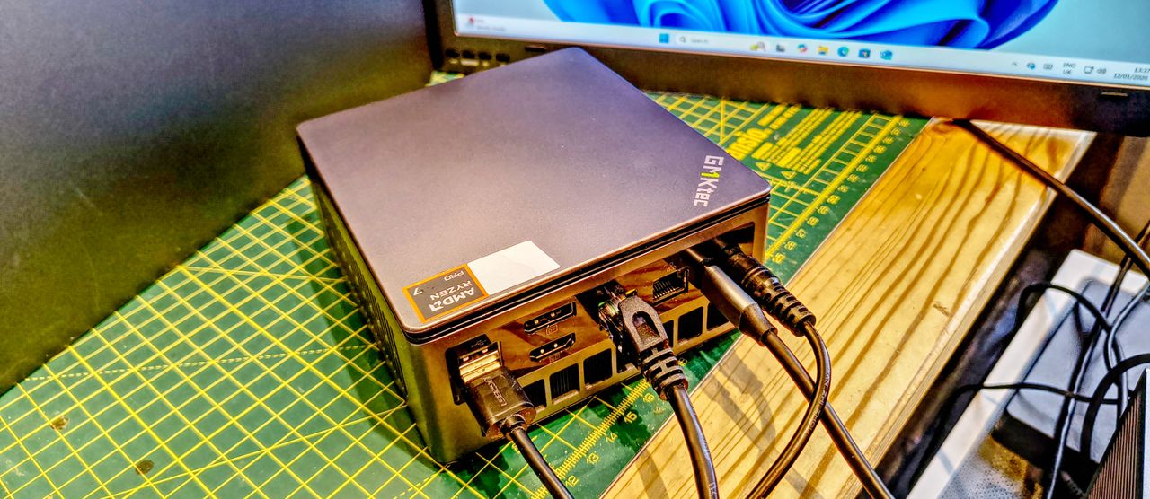 بررسی کامل مینی کامپیوتر GMKtec NucBox M7 با عملکرد فوق‌العاده