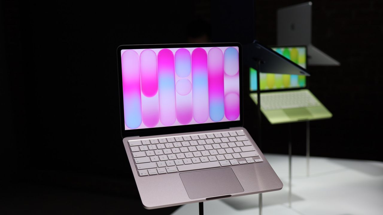 بررسی مک‌بوک نئو اپل رقابت تازه در بازار لپ‌تاپ‌ها