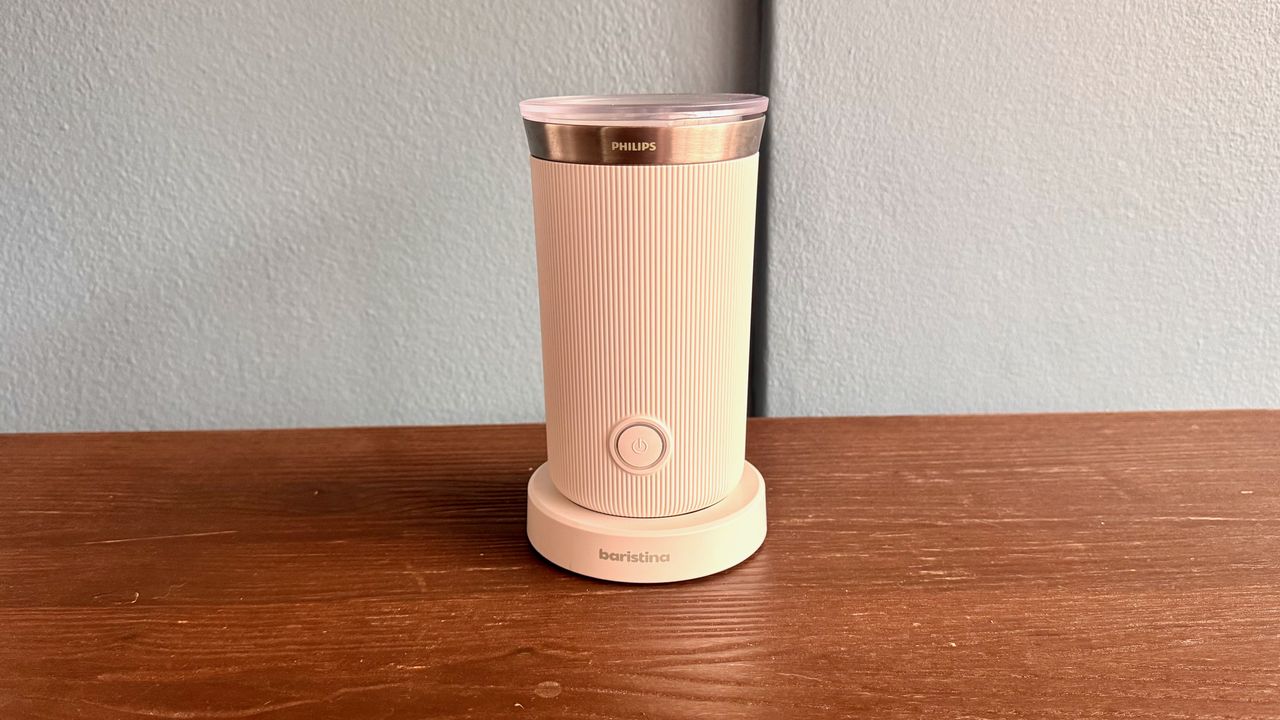 بررسی فوم‌ساز شیر فیلیپس بارستینا و عملکرد حرفه‌ای آن